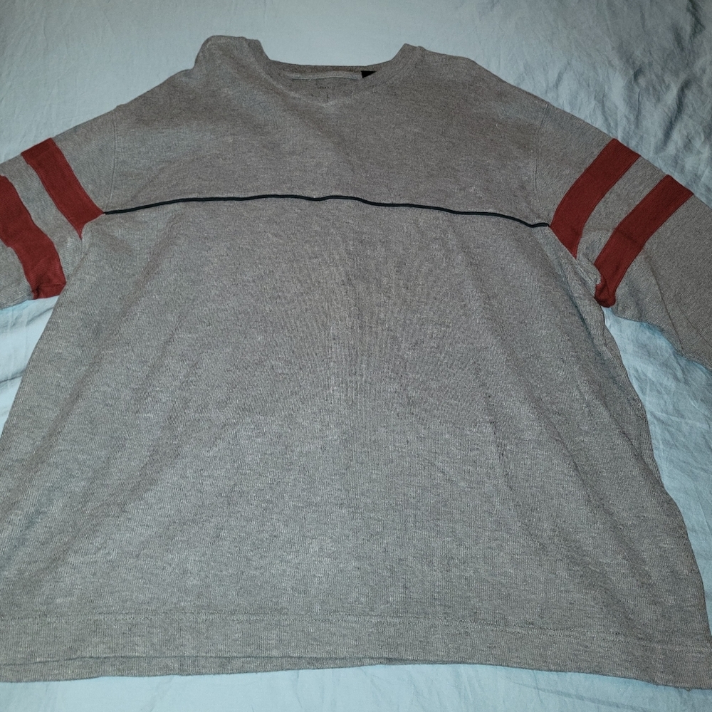 Men's long sleeve pull over shirt